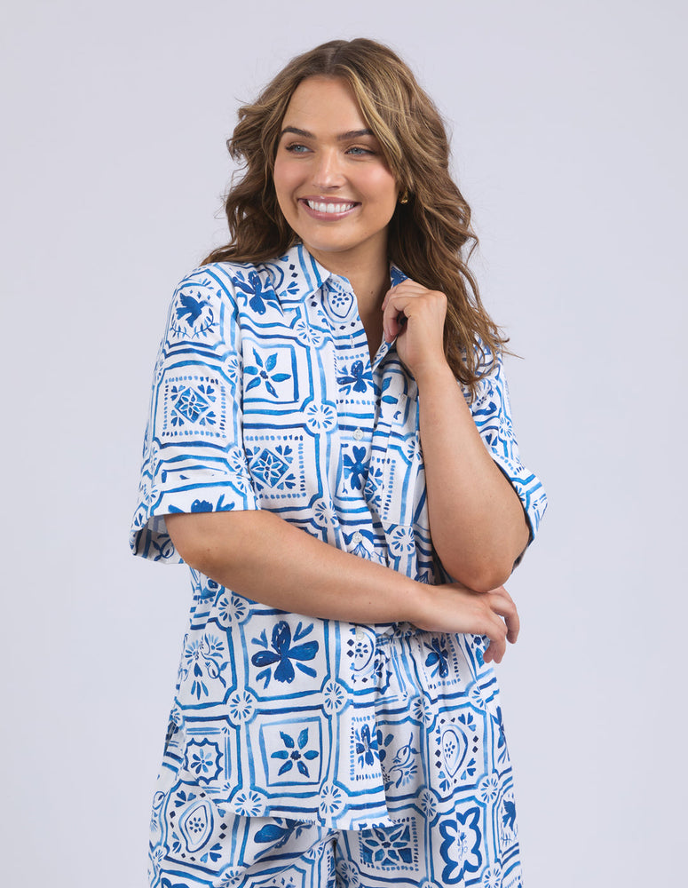 DOLCE TILE SHIRT - OCEAN TILE PRINT