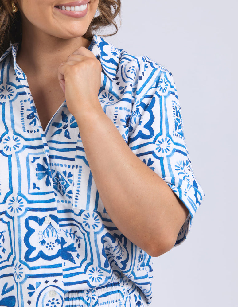 DOLCE TILE SHIRT - OCEAN TILE PRINT