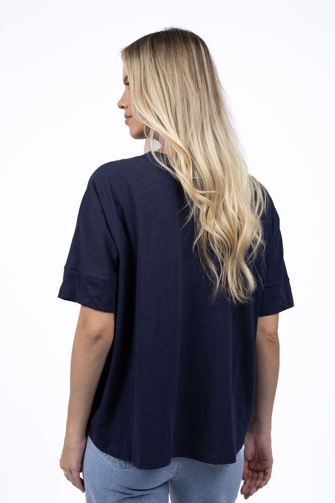 DIPPY TEE - NAVY