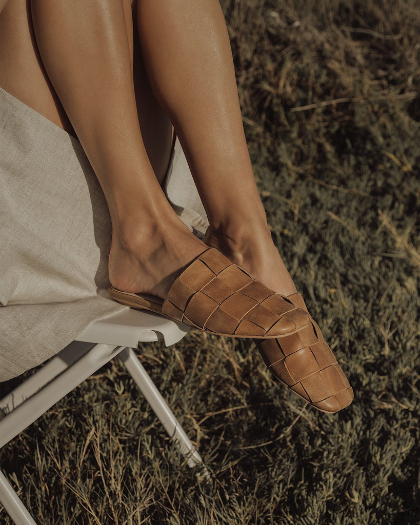 ROMMI LEATHER MULE - TAN – THE DRAWING BOARD